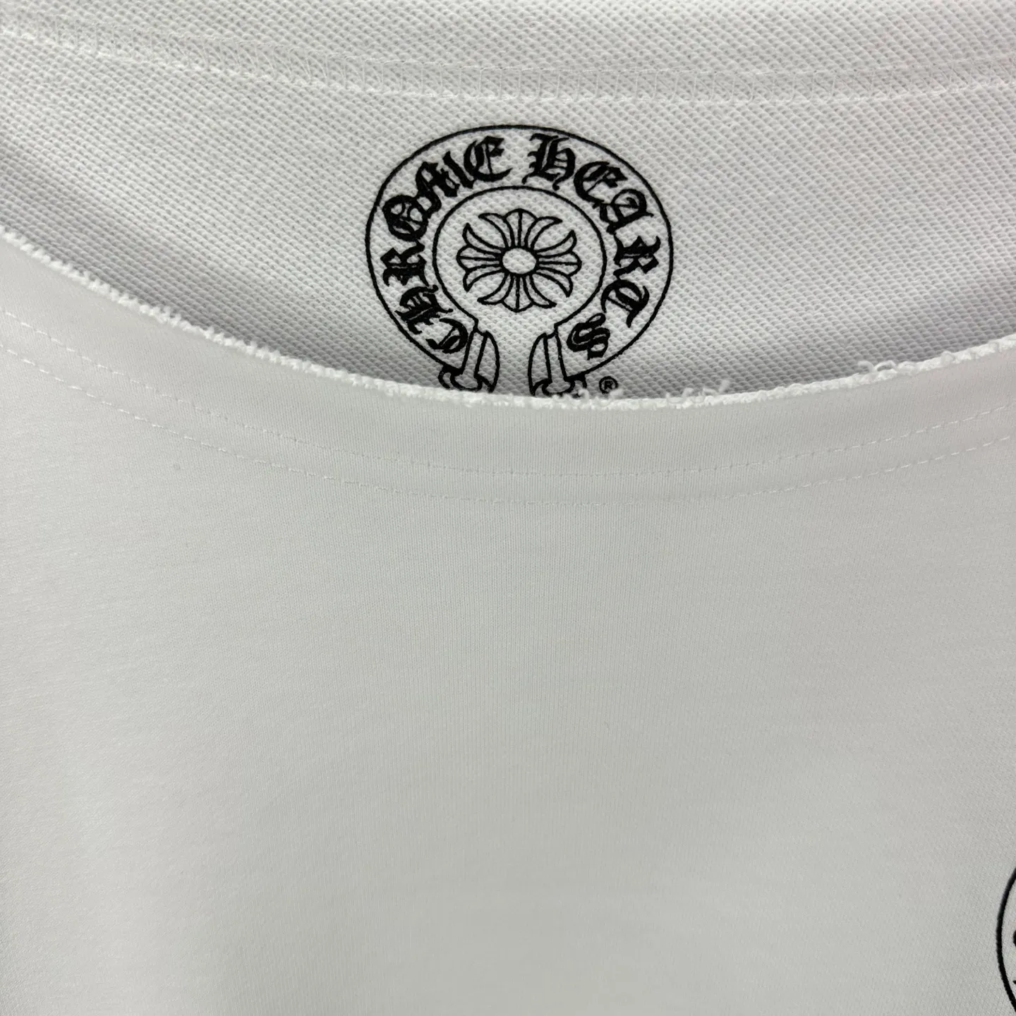 2025New Arrival logo Same Style Quality😘😘 g Versatile 👍 ：White Size：S、M、L